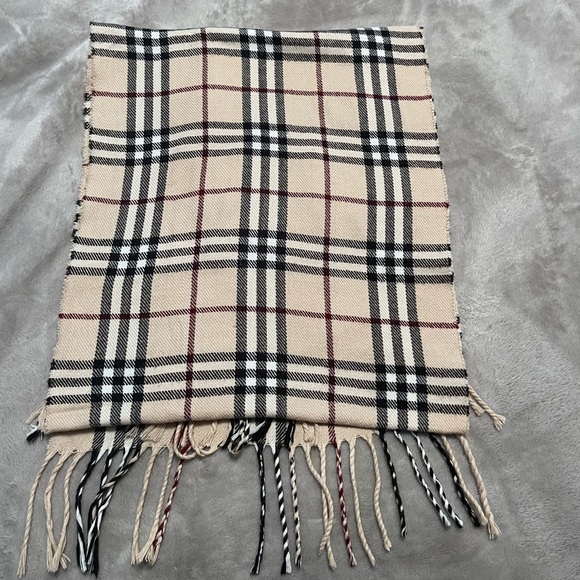 Beautiful women scarf new - Picture 2 of 4